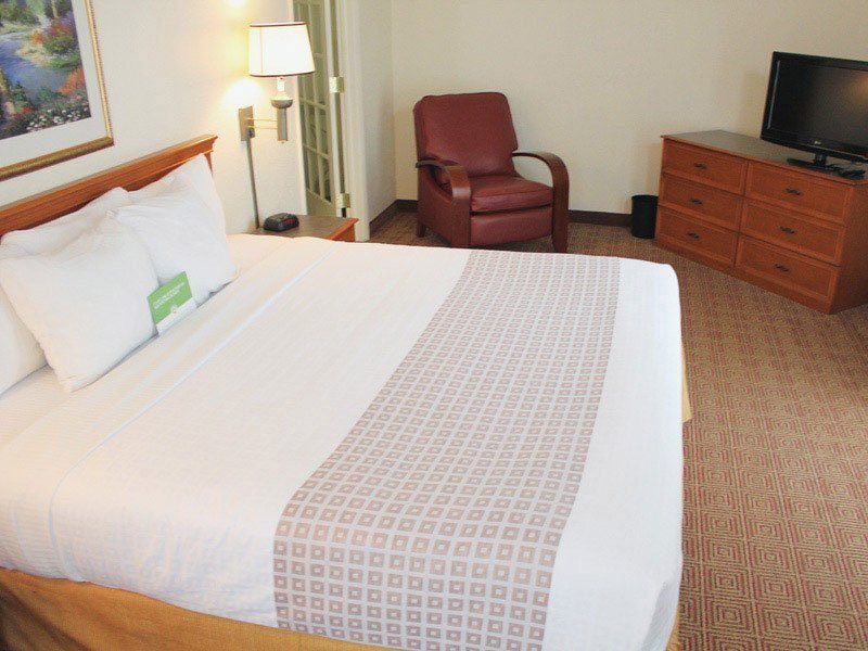 La Quinta Inn By Wyndham Miami Airport North Miami Springs Room photo